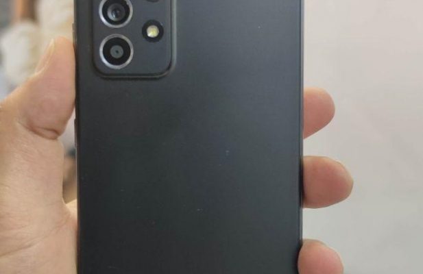 سامسونگ Galaxy A52s 5G با حافظهٔ ۱۲۸ گیگابایت در حد نو